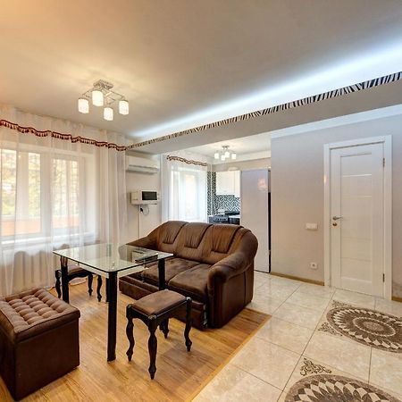 Excellent Apartment Druzhby Narodov Boulevard 3A. Lybedskaya Metro Station Kiev Extérieur photo
