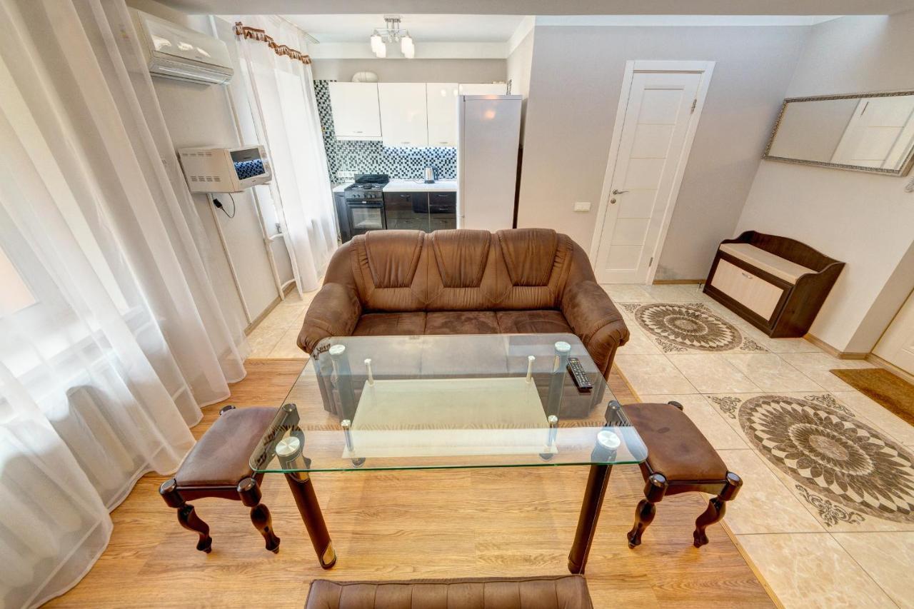 Excellent Apartment Druzhby Narodov Boulevard 3A. Lybedskaya Metro Station Kiev Extérieur photo